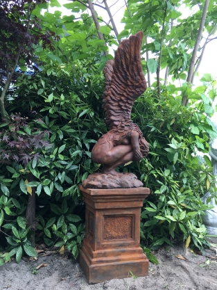 Very large kneeling oxide Angel with wings up on a large oxide pedestal, very large and unique!